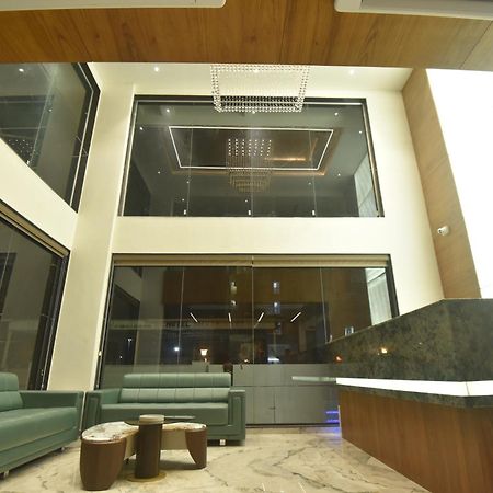Kings Kraft Tremezzo Inn, Somnāth Dış mekan fotoğraf