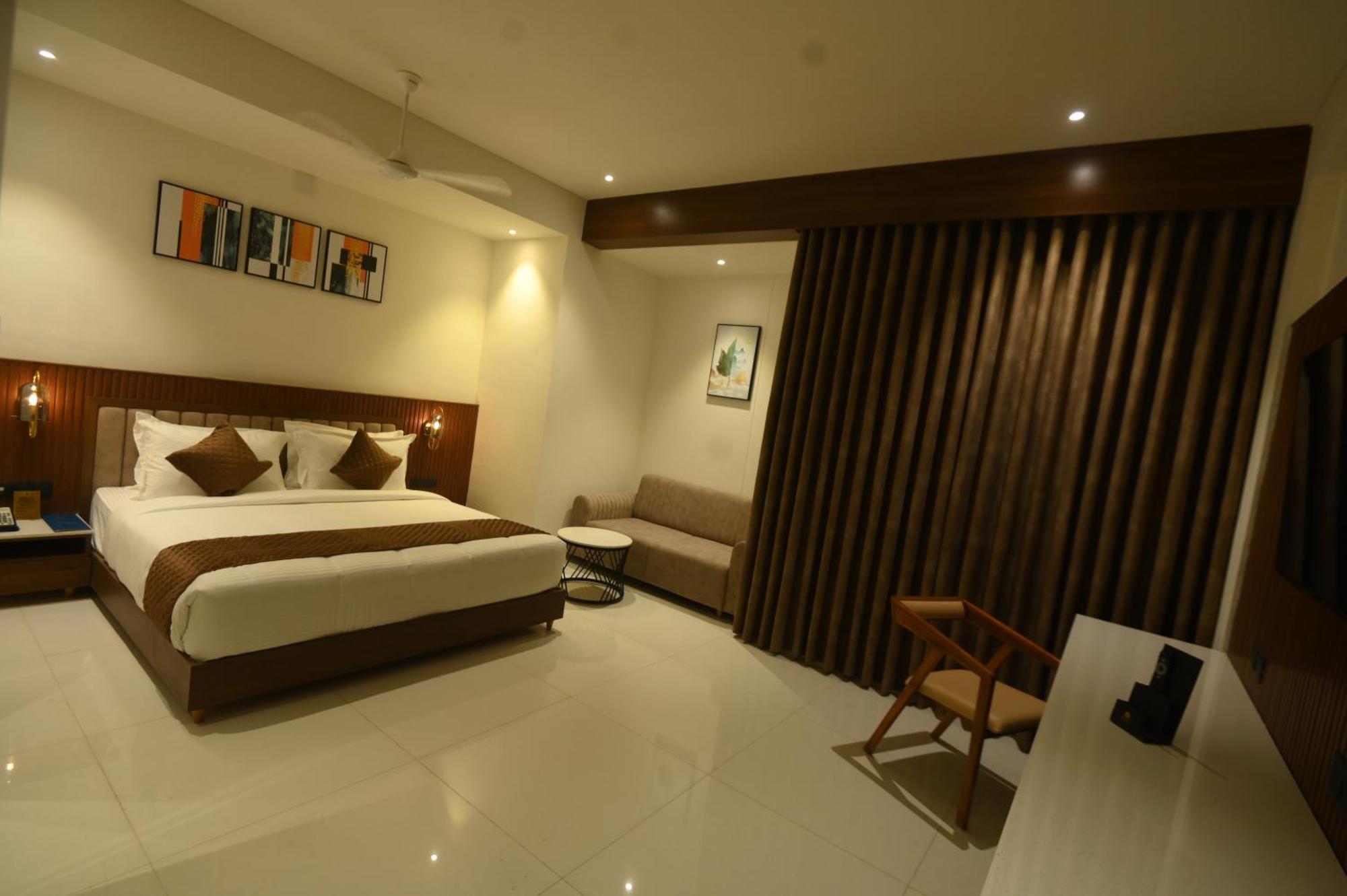 Kings Kraft Tremezzo Inn, Somnāth Dış mekan fotoğraf
