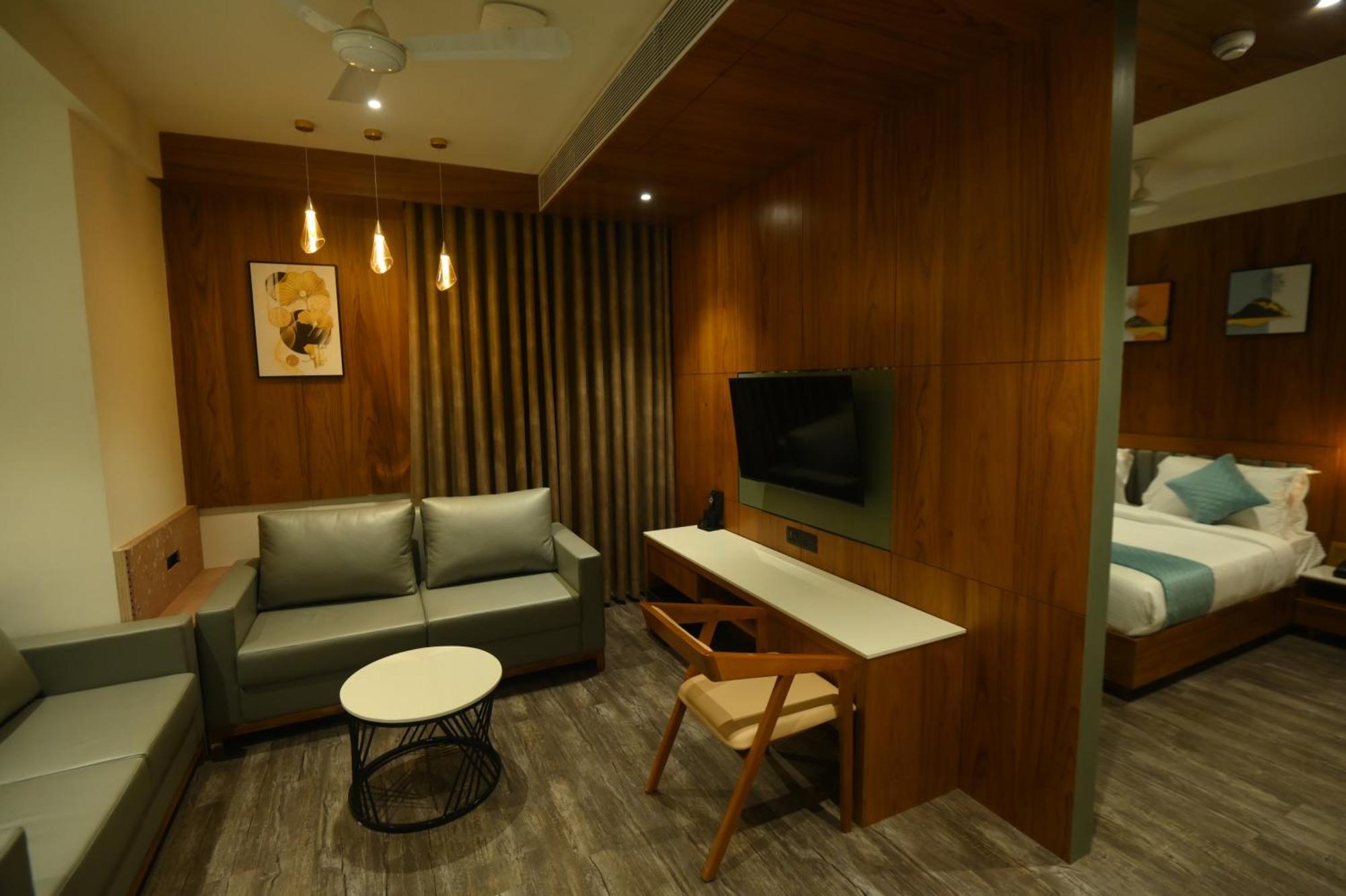 Kings Kraft Tremezzo Inn, Somnāth Dış mekan fotoğraf