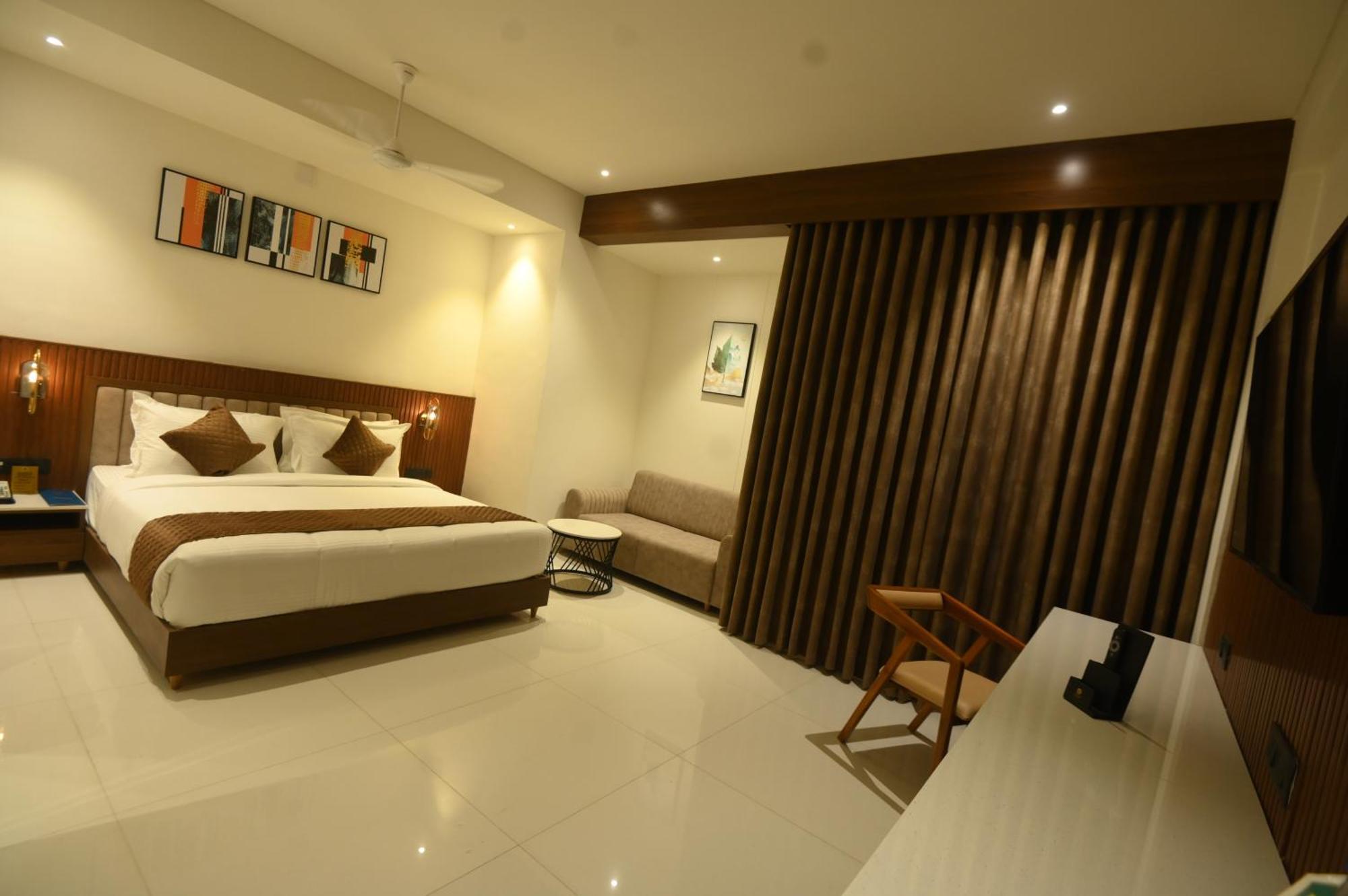 Kings Kraft Tremezzo Inn, Somnāth Dış mekan fotoğraf